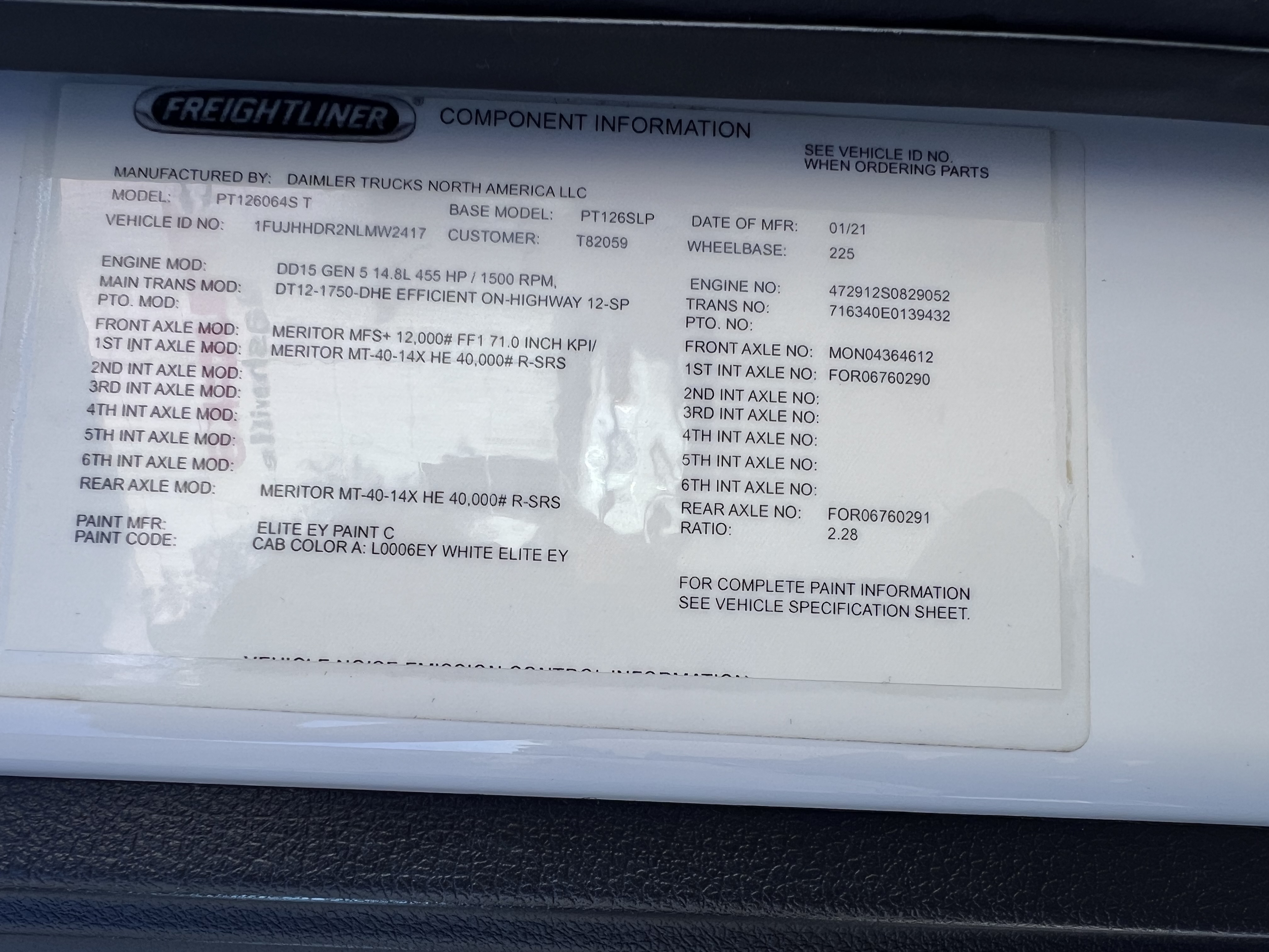 2022 FREIGHTLINER CASCADIA 126SLP - image 26