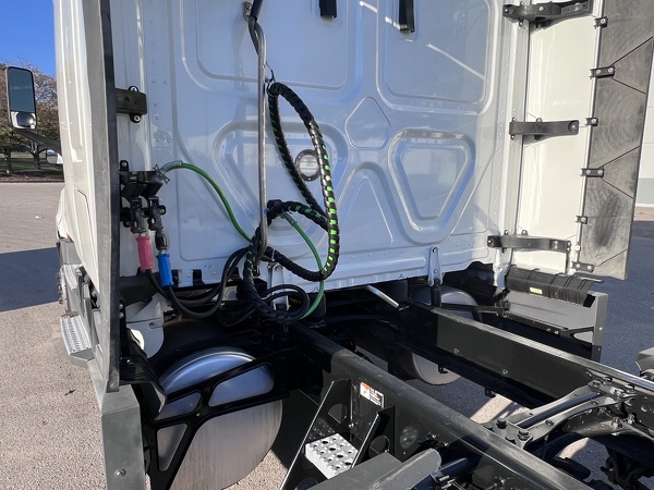 FREIGHTLINER CASCADIA 126SLP 2023