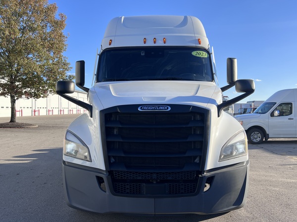 FREIGHTLINER CASCADIA 126SLP 2023