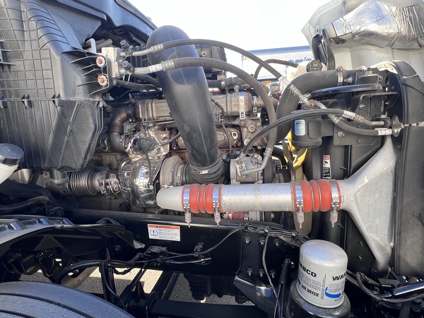 FREIGHTLINER CASCADIA 126SLP 2023