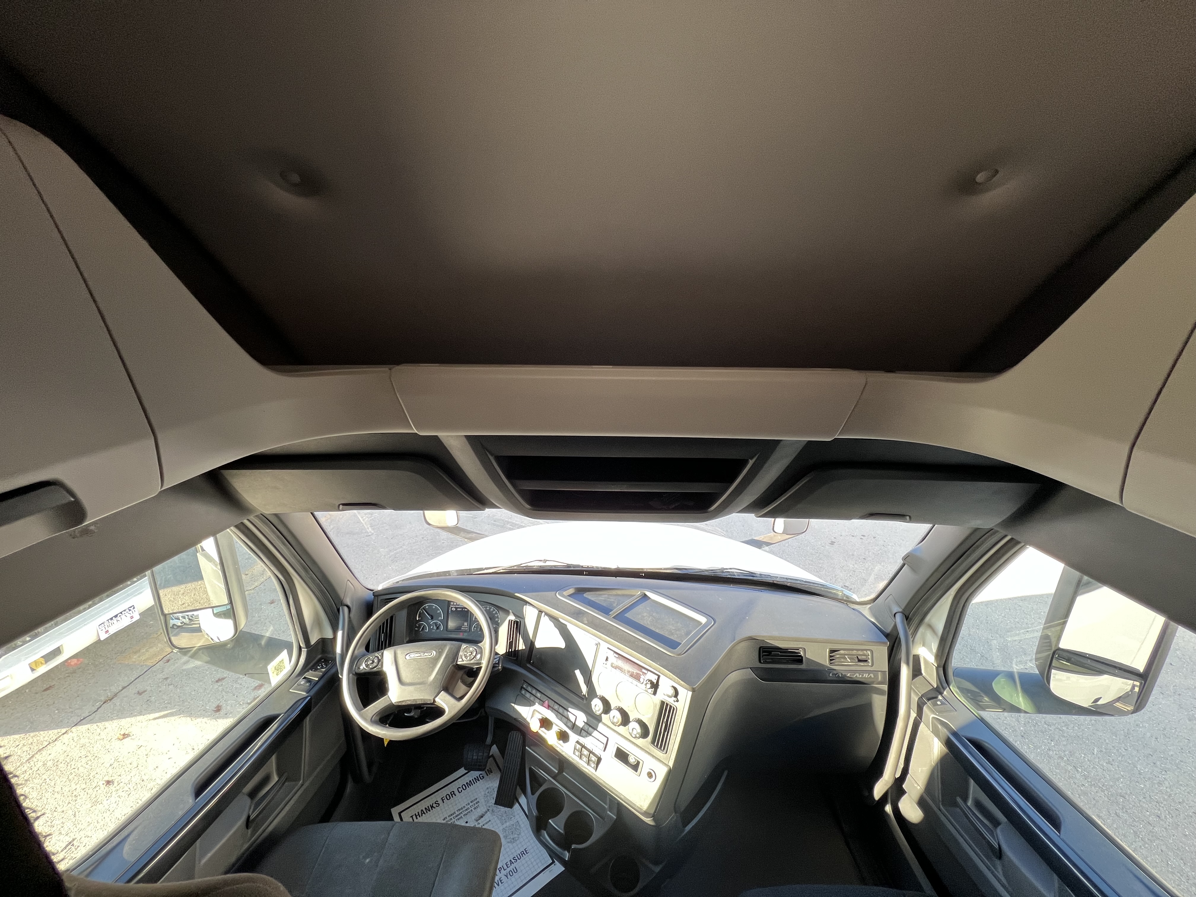 2023 FREIGHTLINER CASCADIA 126SLP - image 25