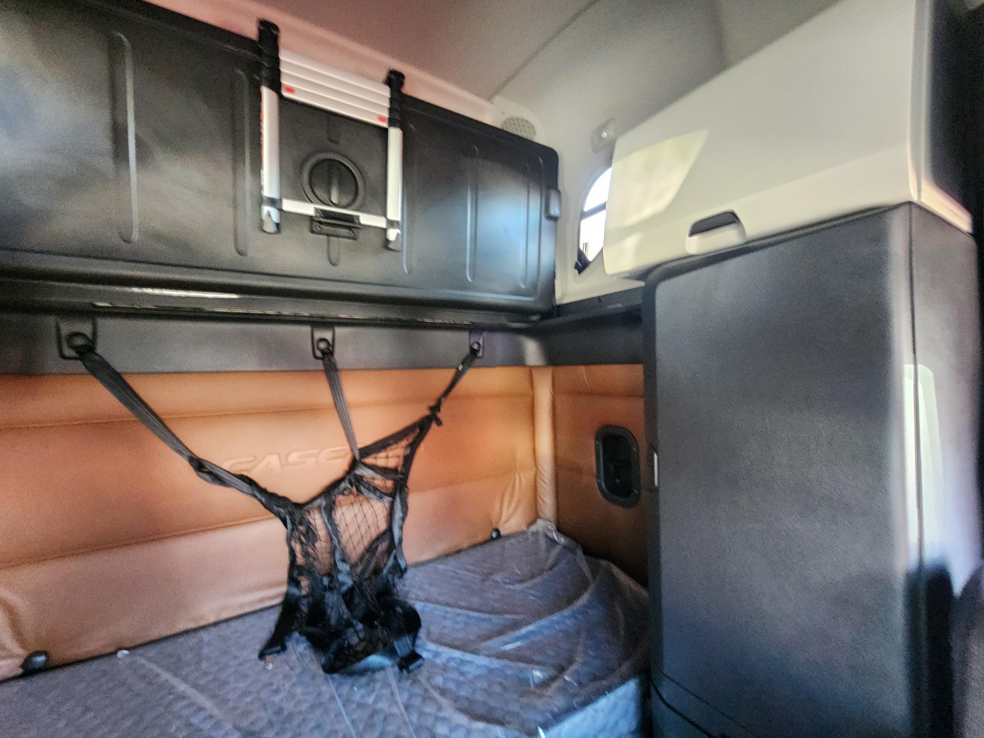 2020 FREIGHTLINER CASCADIA 126SLP - image 23