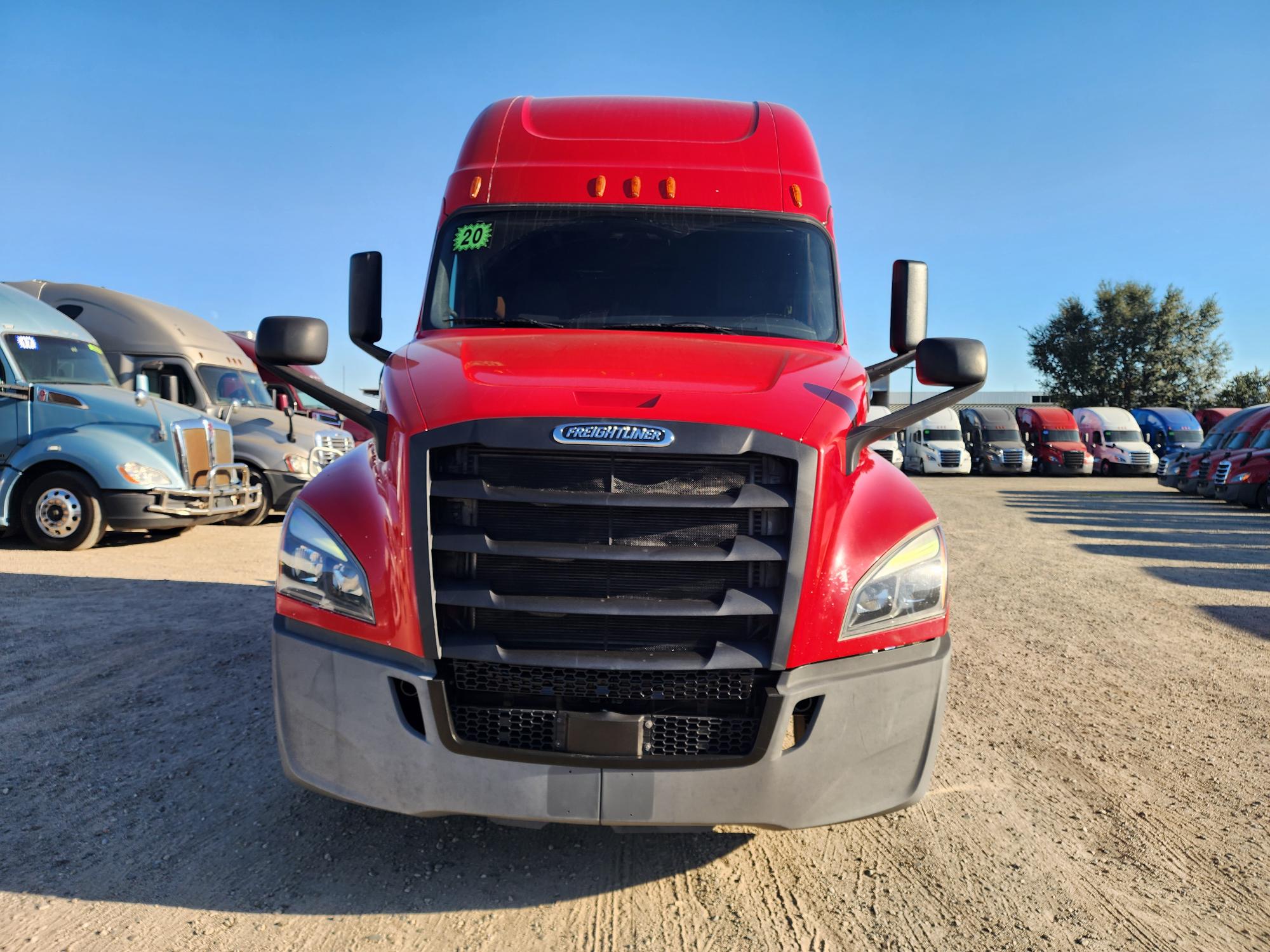 2020 FREIGHTLINER CASCADIA 126SLP - image 2
