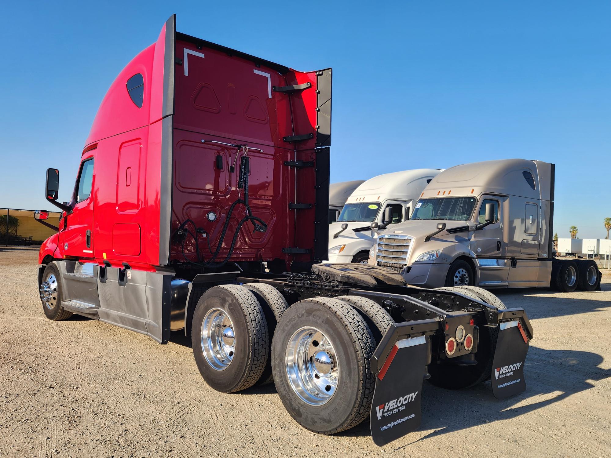 2020 FREIGHTLINER CASCADIA 126SLP - image 4