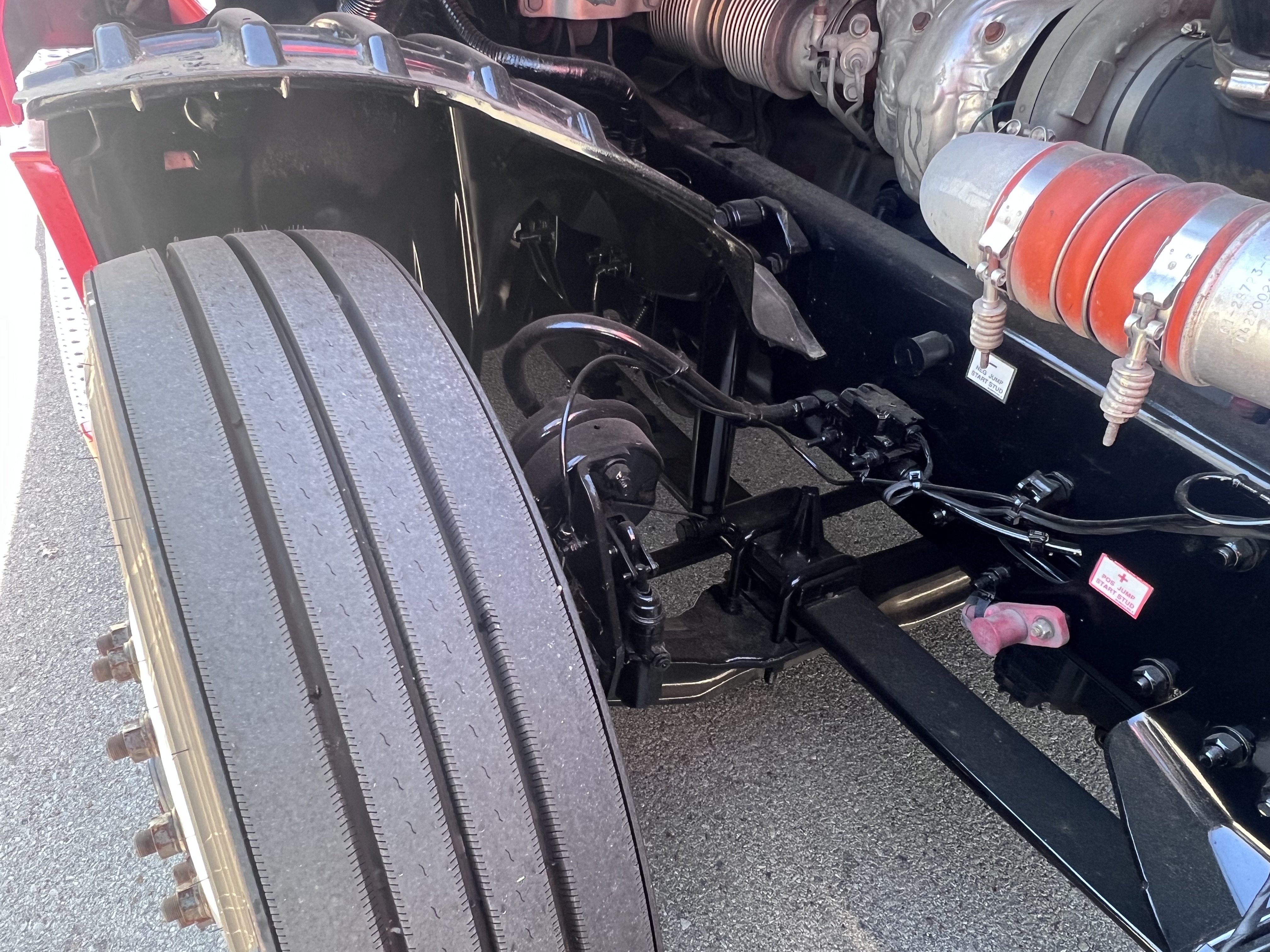 2021 FREIGHTLINER CASCADIA 126SLP - image 11