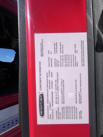 FREIGHTLINER CASCADIA 126SLP 2021