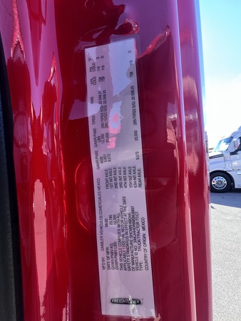 FREIGHTLINER CASCADIA 126SLP 2021