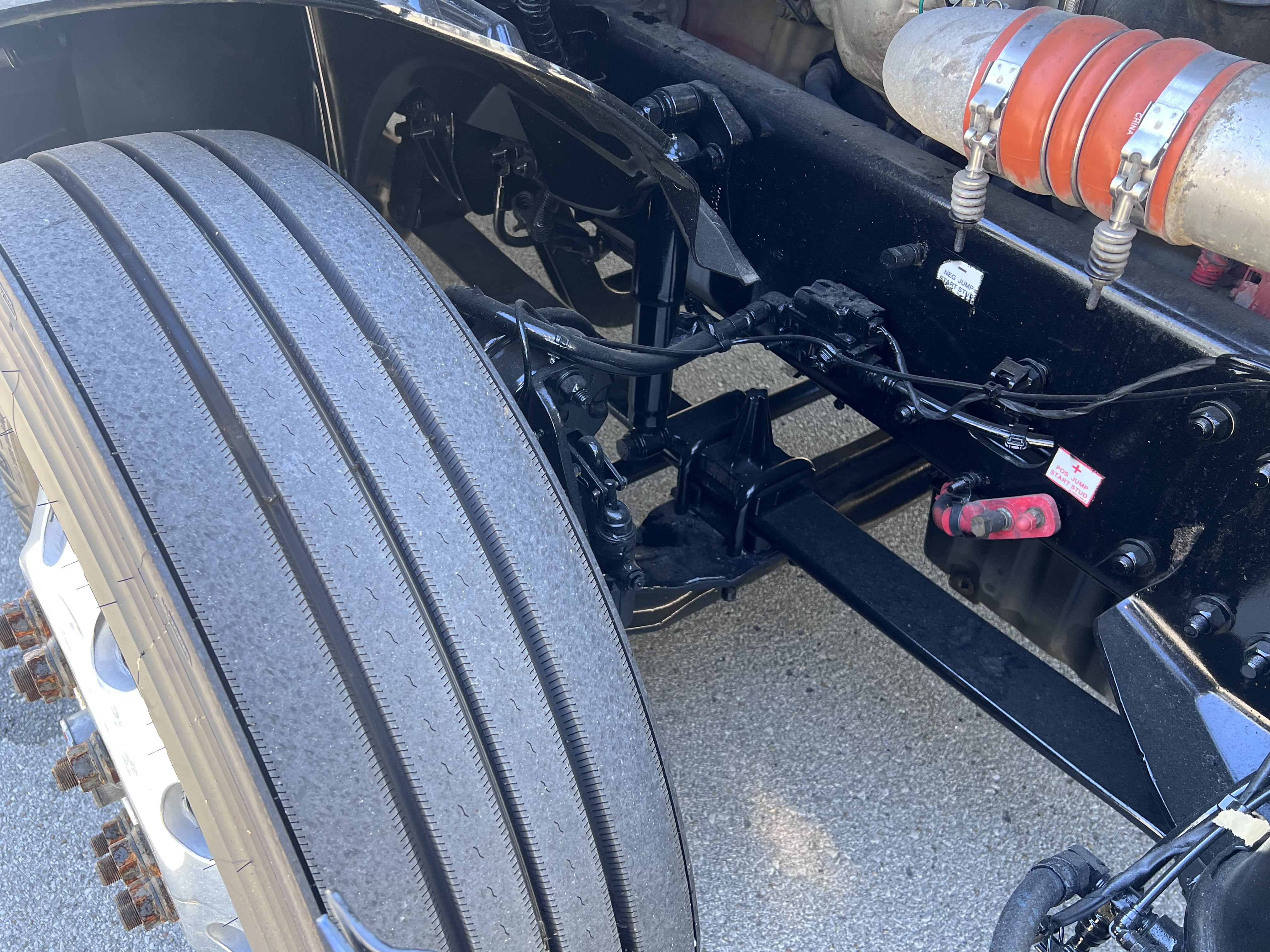 2020 FREIGHTLINER CASCADIA 126SLP - image 11