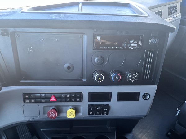 FREIGHTLINER CASCADIA 126SLP 2020