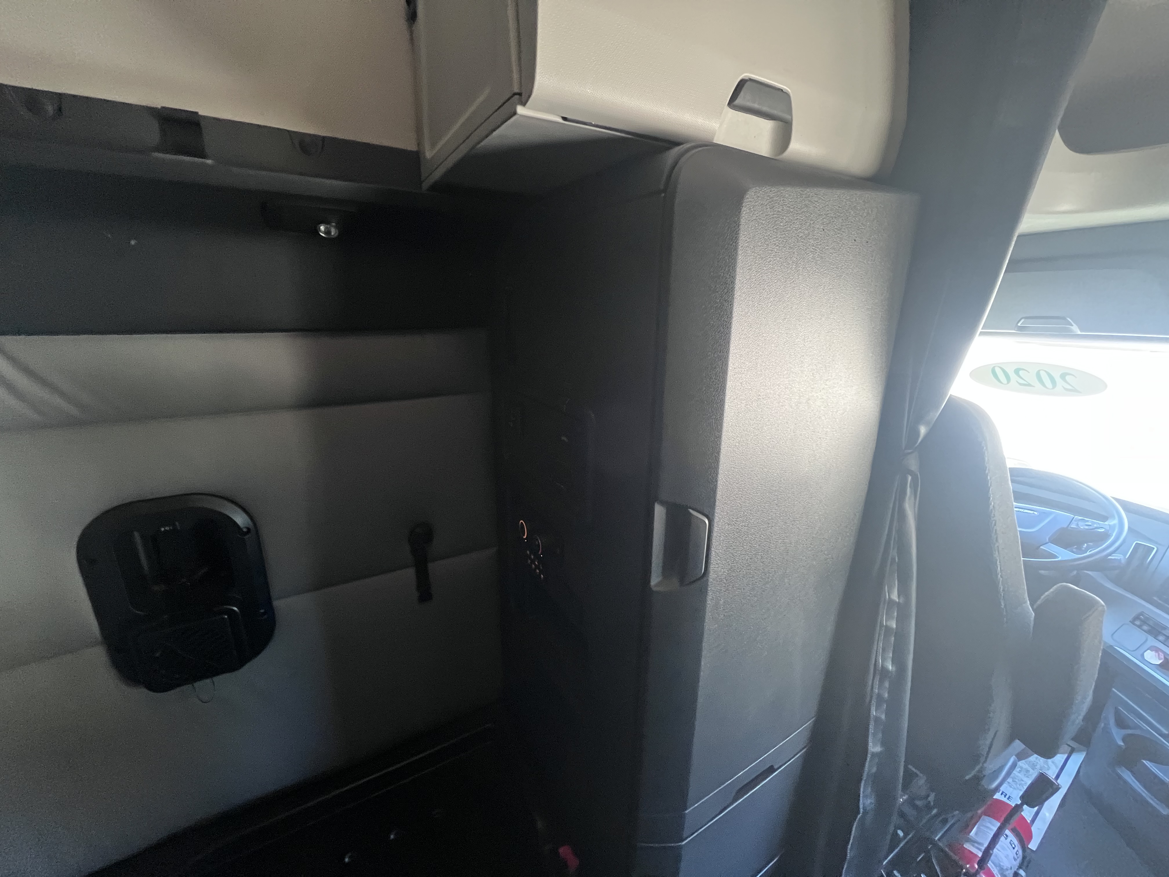 2020 FREIGHTLINER CASCADIA 126SLP - image 22