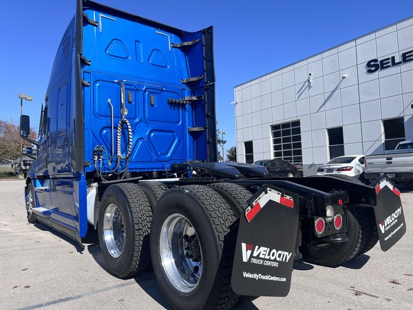 FREIGHTLINER CASCADIA 126SLP 2020