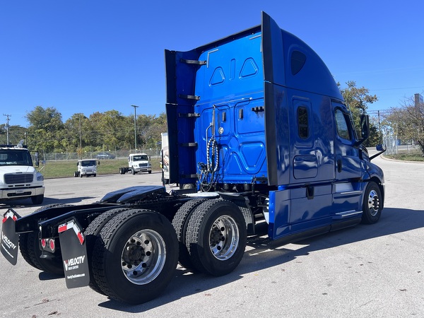 FREIGHTLINER CASCADIA 126SLP 2020