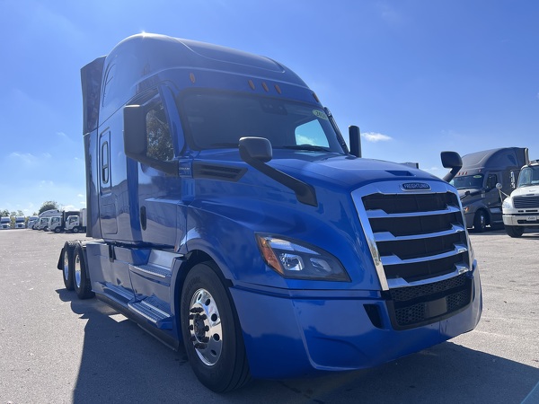 FREIGHTLINER CASCADIA 126SLP 2020