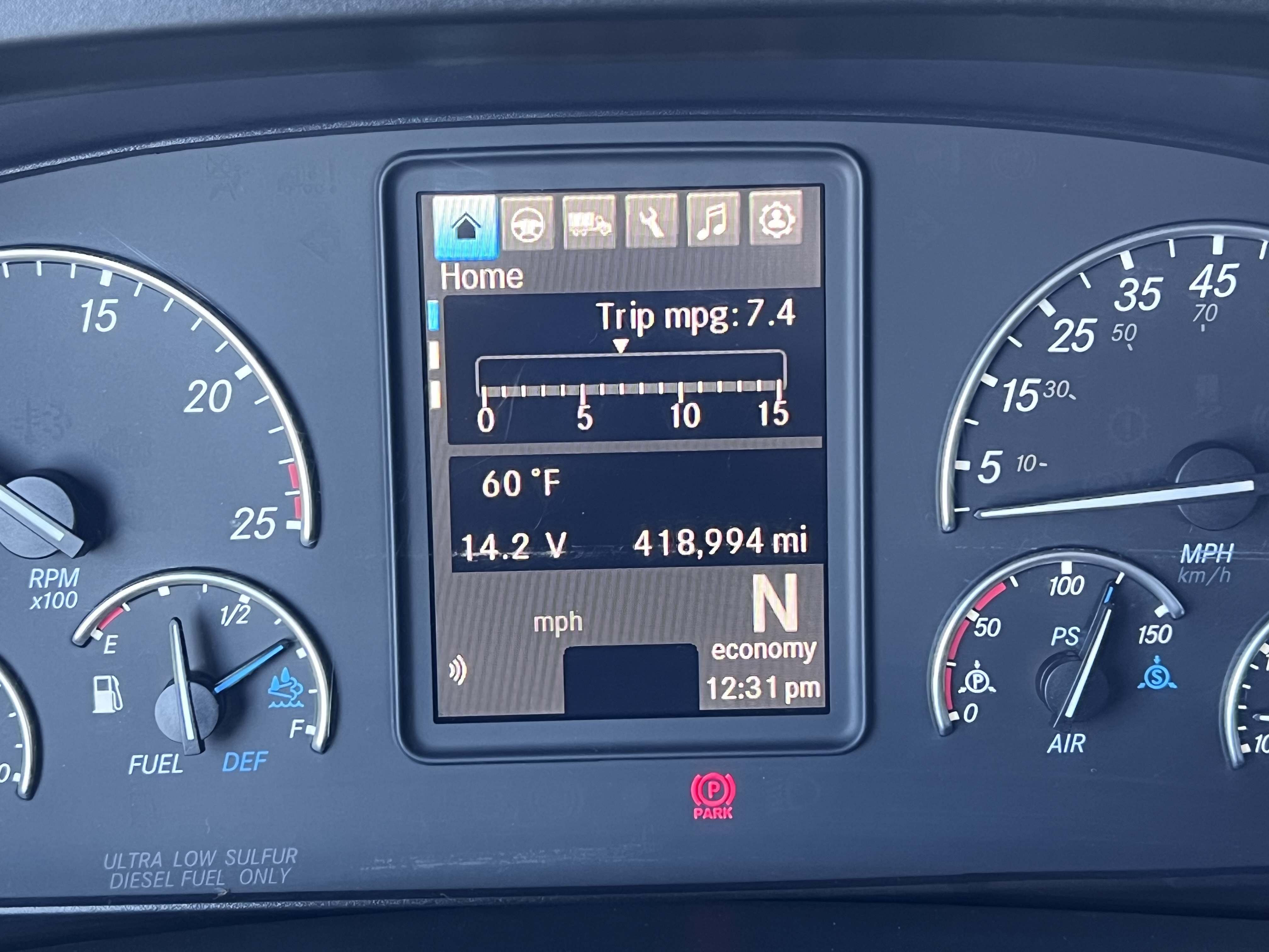 2020 FREIGHTLINER CASCADIA 126SLP - image 17