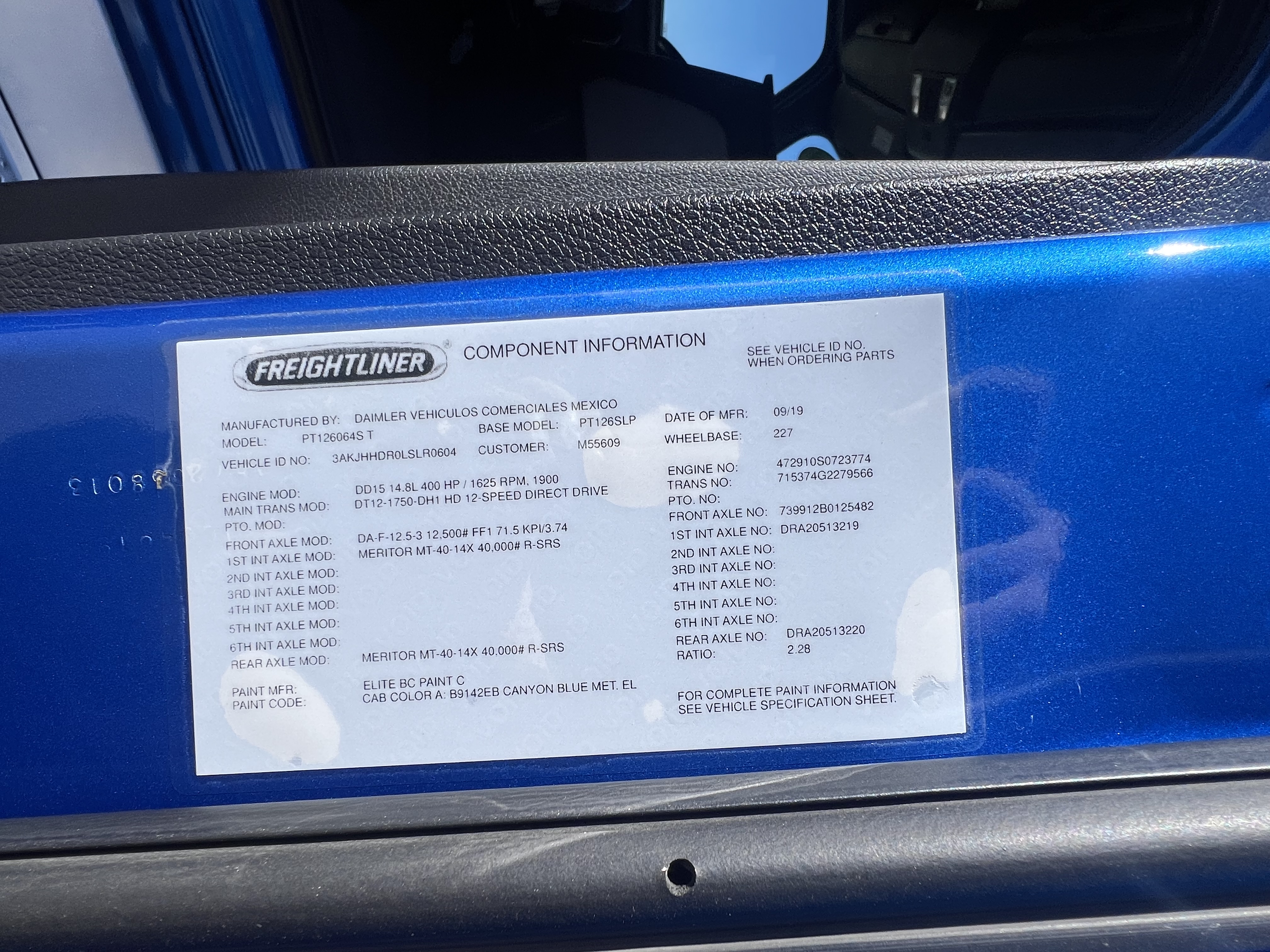 2020 FREIGHTLINER CASCADIA 126SLP - image 26