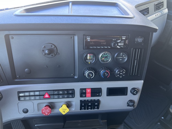 FREIGHTLINER CASCADIA 126SLP 2020