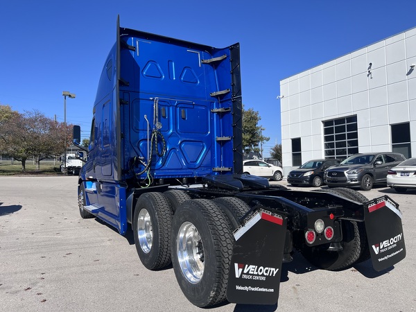 FREIGHTLINER CASCADIA 126SLP 2020