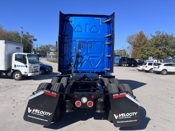 FREIGHTLINER CASCADIA 126SLP 2020