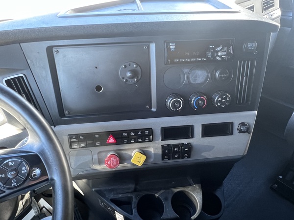 FREIGHTLINER CASCADIA 126SLP 2020