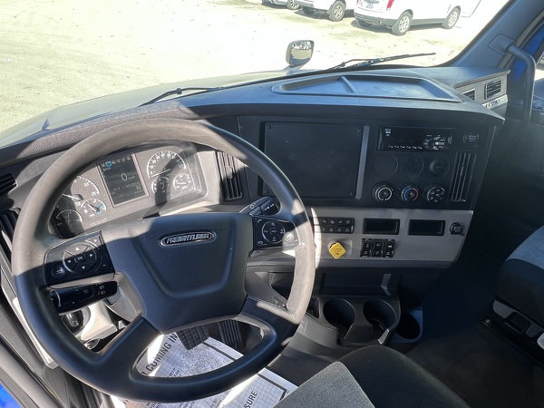 FREIGHTLINER CASCADIA 126SLP 2020