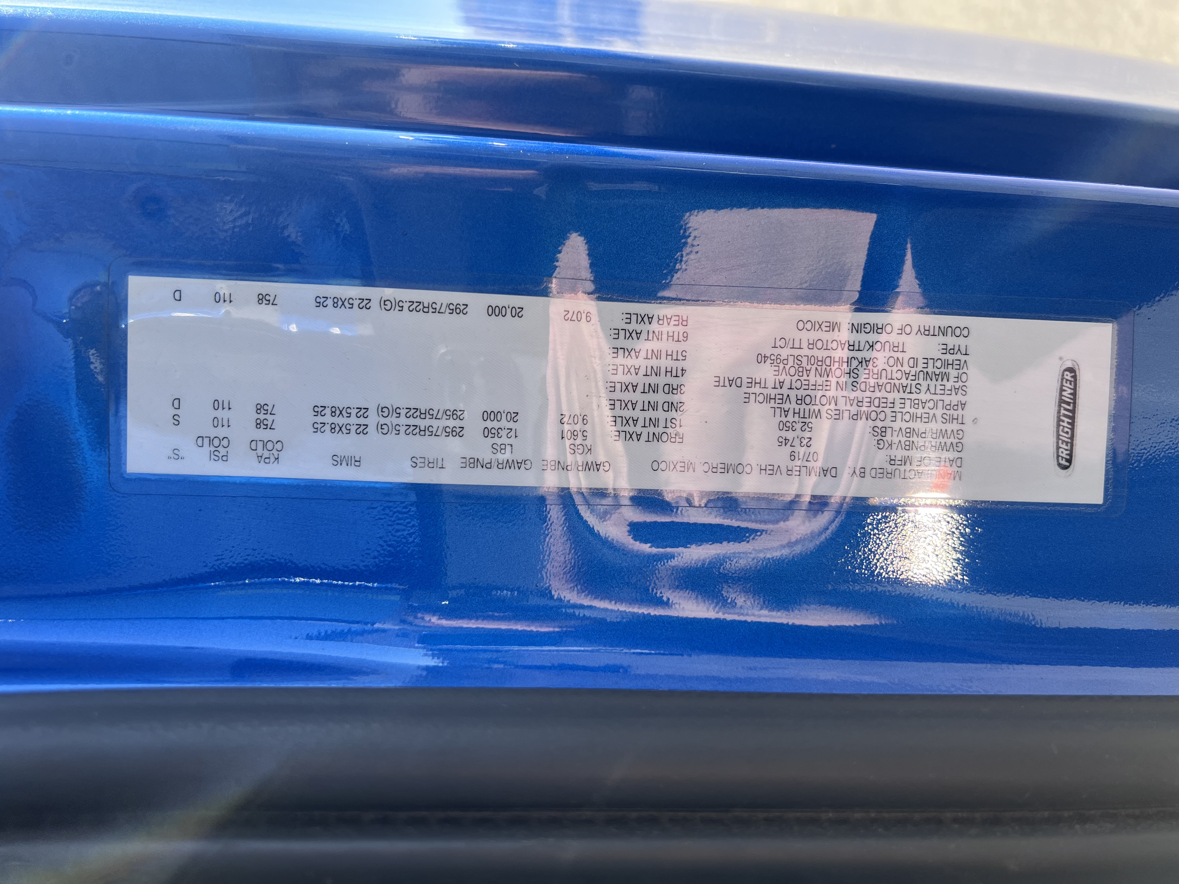 2020 FREIGHTLINER CASCADIA 126SLP - image 25