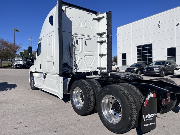 FREIGHTLINER CASCADIA 126SLP 2020