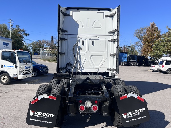 FREIGHTLINER CASCADIA 126SLP 2020