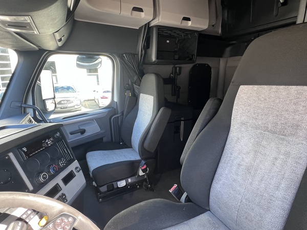 FREIGHTLINER CASCADIA 126SLP 2020