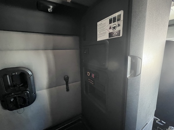 FREIGHTLINER CASCADIA 126SLP 2020