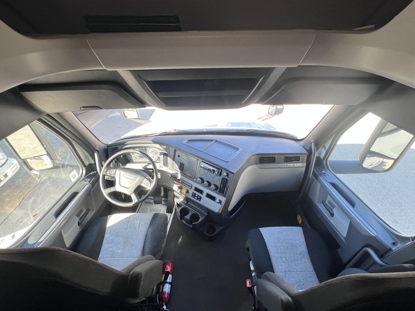 FREIGHTLINER CASCADIA 126SLP 2020