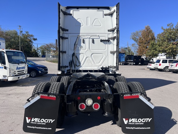 FREIGHTLINER CASCADIA 126SLP 2020