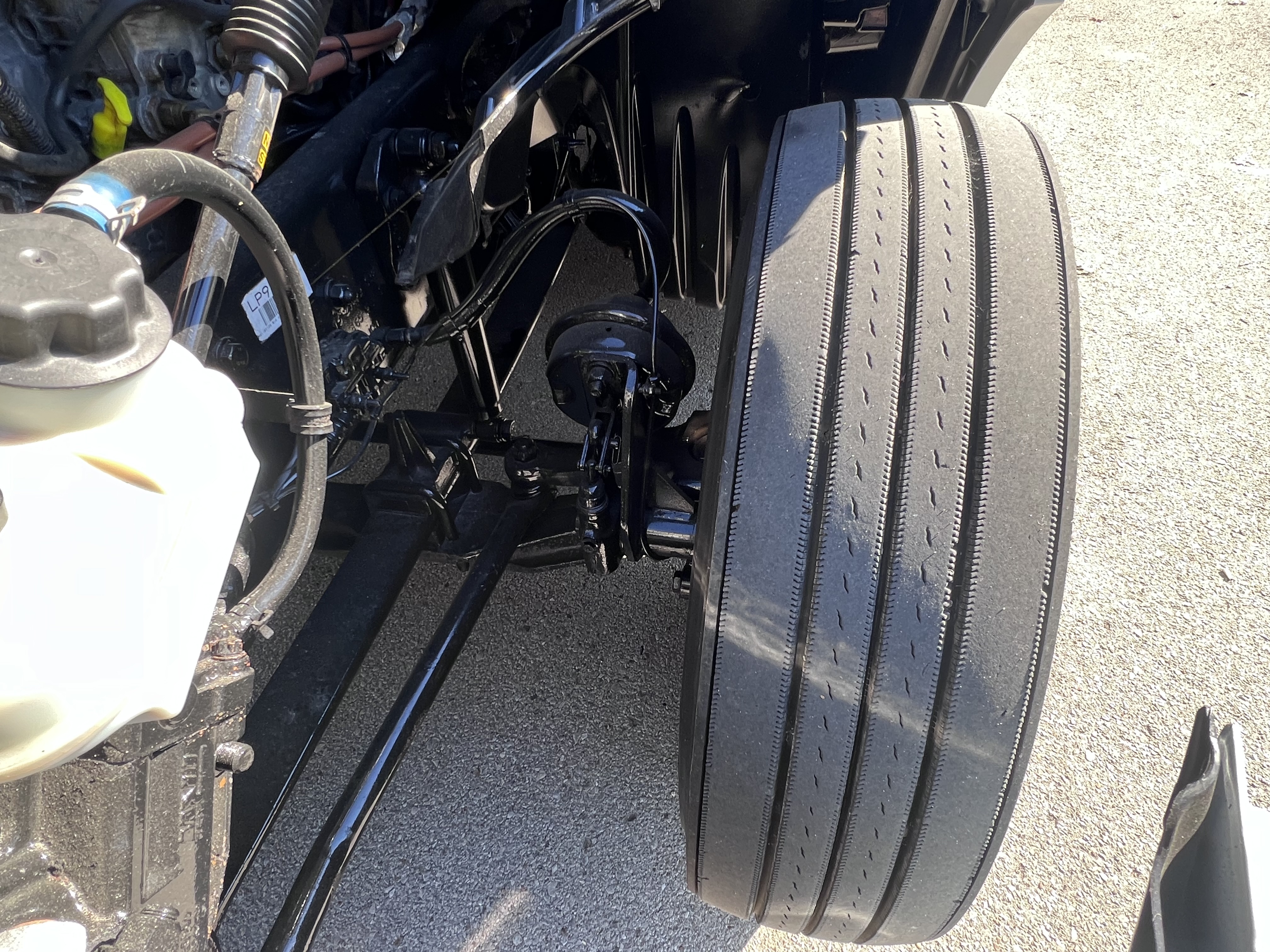 2020 FREIGHTLINER CASCADIA 126SLP - image 13