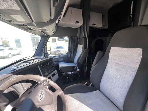 FREIGHTLINER CASCADIA 126SLP 2020