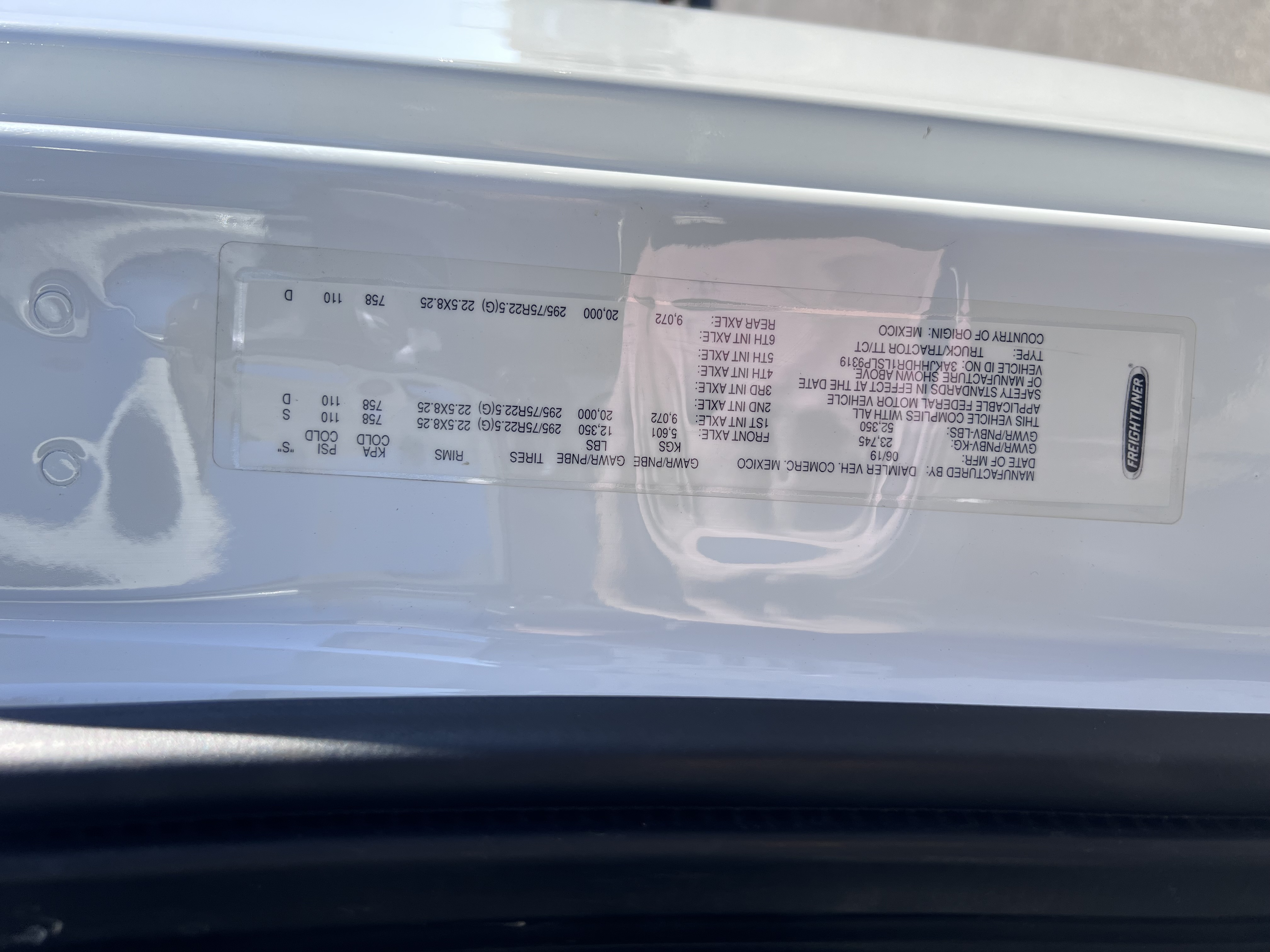 2020 FREIGHTLINER CASCADIA 126SLP - image 27