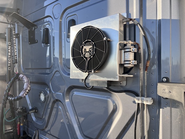 FREIGHTLINER CASCADIA 126SLP 2021