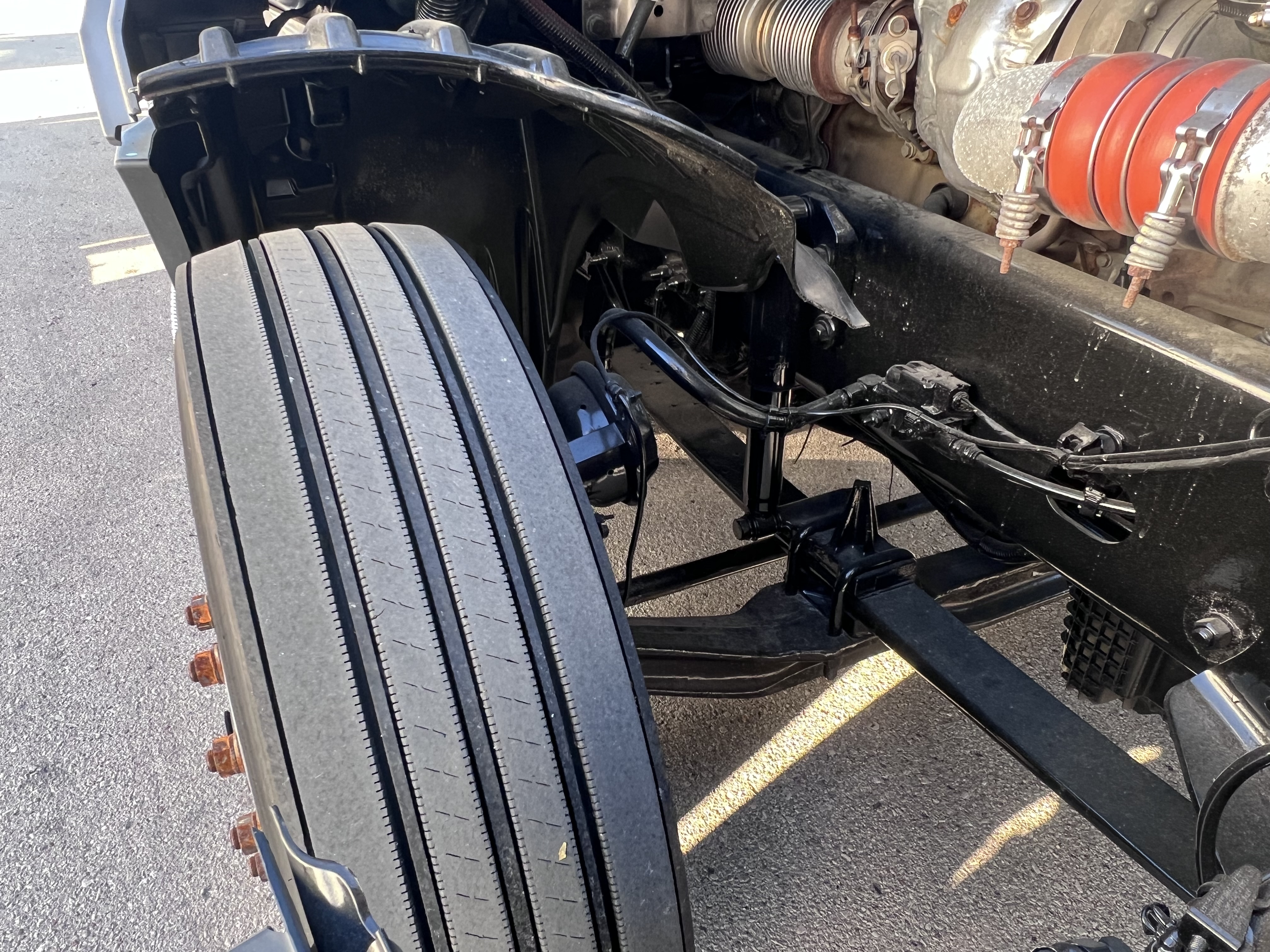 2021 FREIGHTLINER CASCADIA 126SLP - image 12