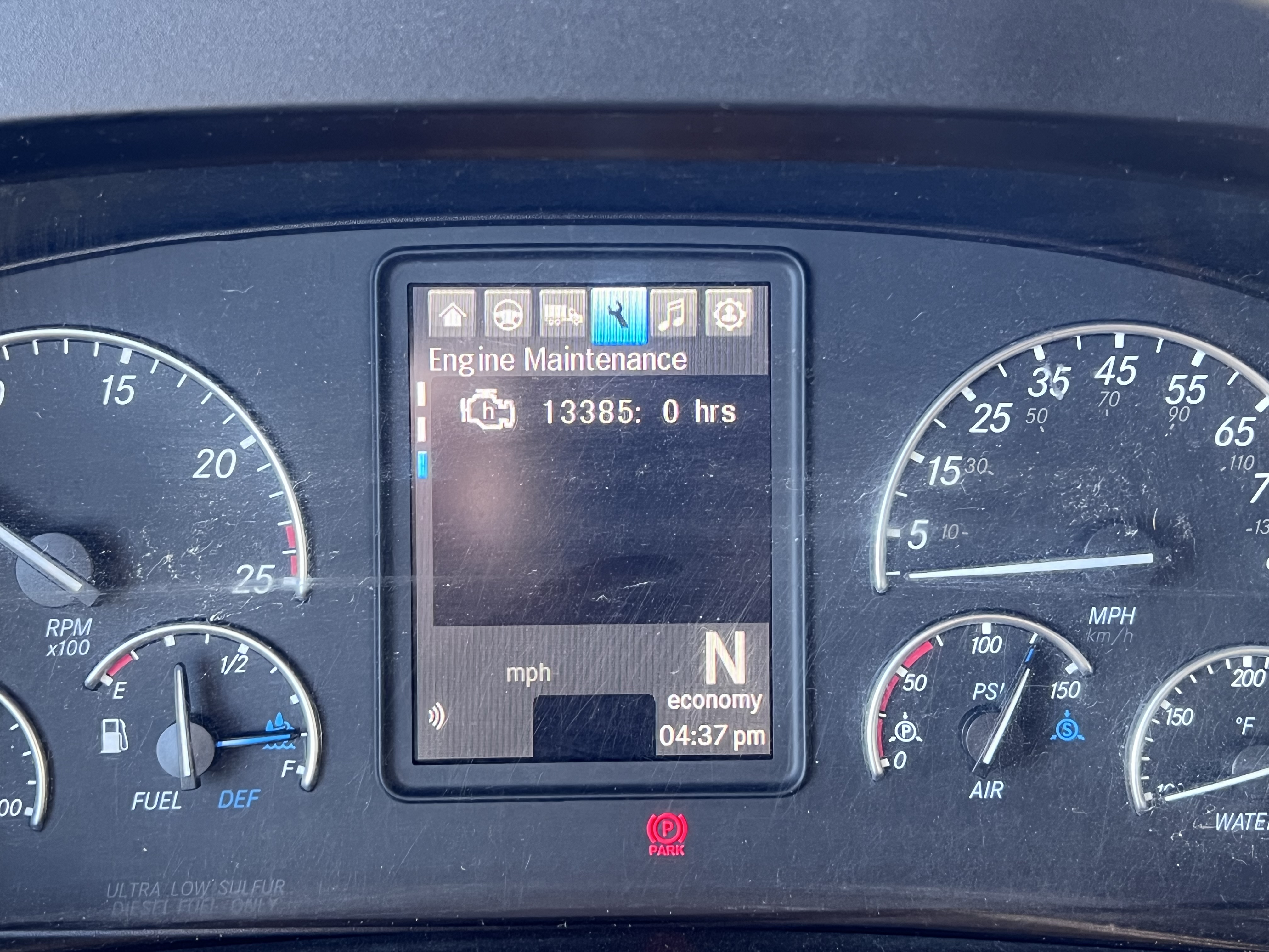 2021 FREIGHTLINER CASCADIA 126SLP - image 19