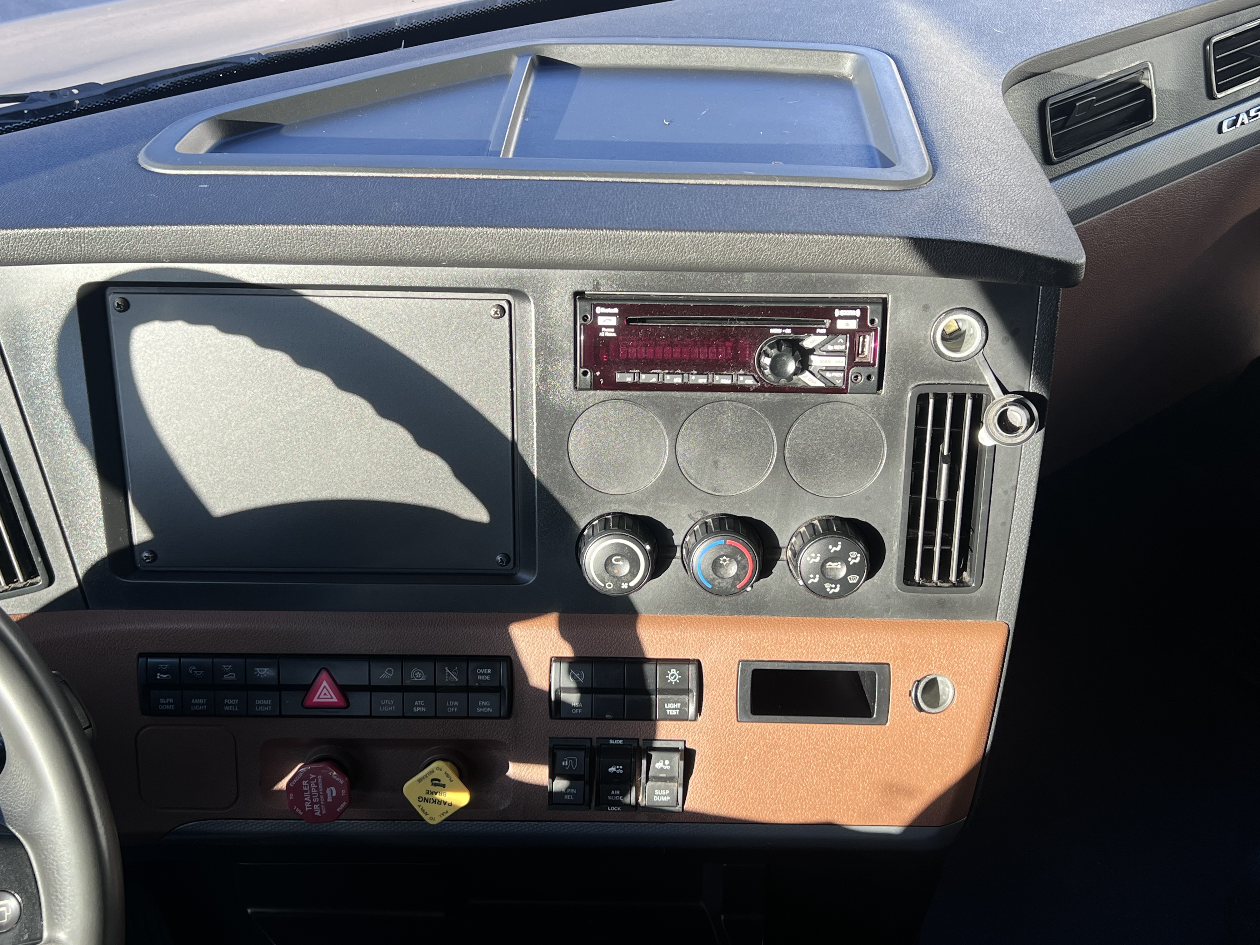 2021 FREIGHTLINER CASCADIA 126SLP - image 20