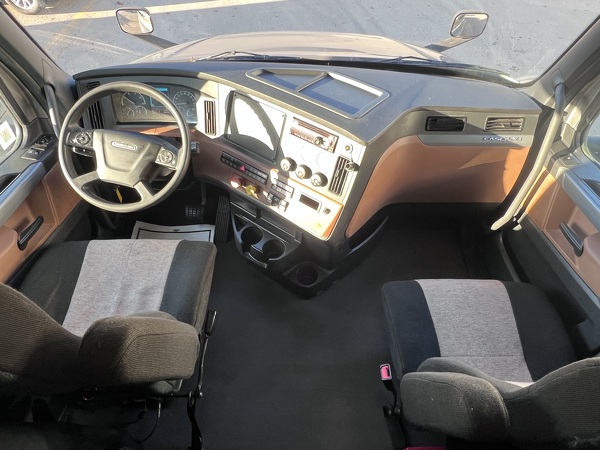 FREIGHTLINER CASCADIA 126SLP 2021