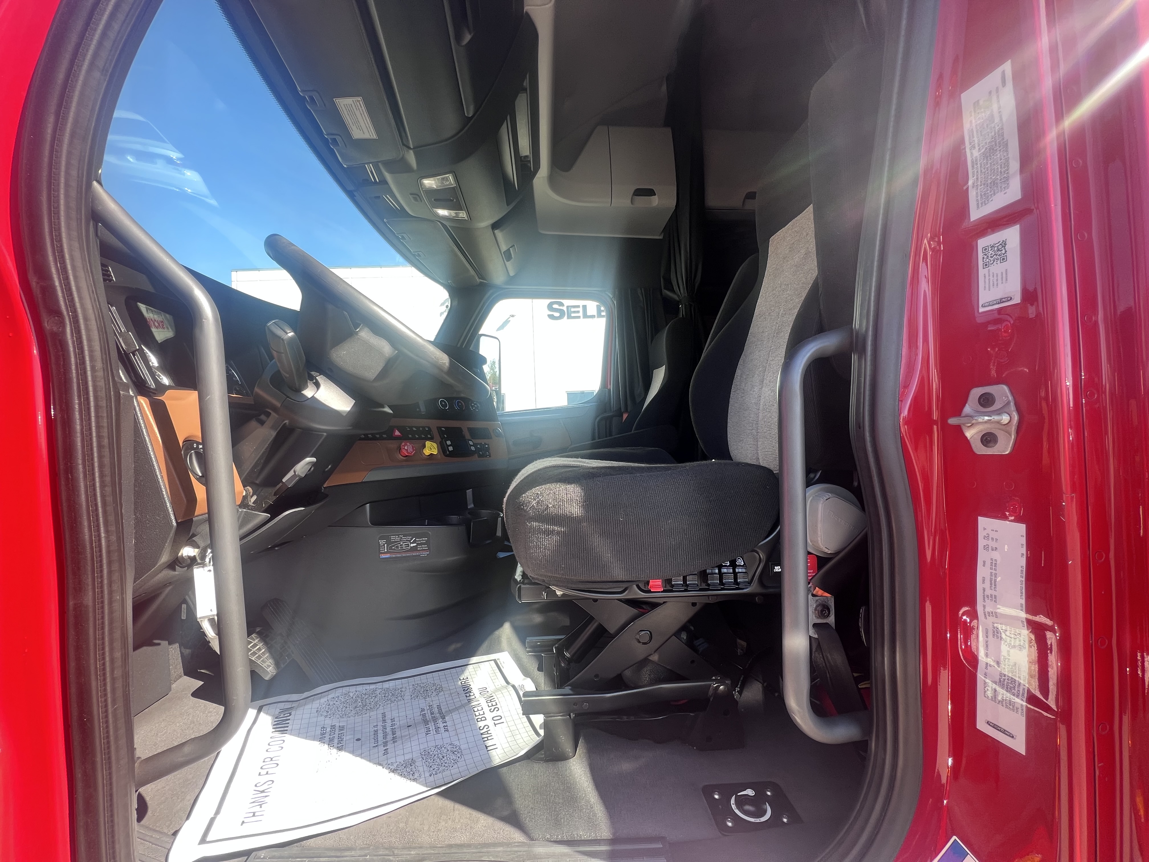 2020 FREIGHTLINER CASCADIA 126SLP - image 13