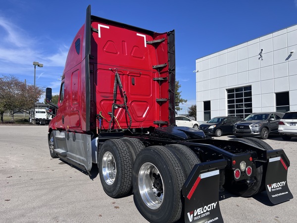 FREIGHTLINER CASCADIA 126SLP 2020