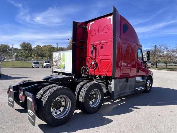 FREIGHTLINER CASCADIA 126SLP 2020