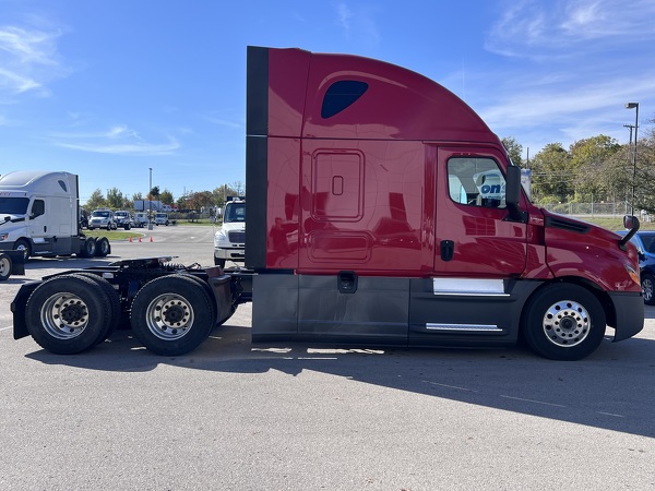 FREIGHTLINER CASCADIA 126SLP 2020