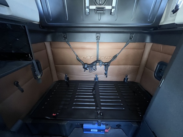 FREIGHTLINER CASCADIA 126SLP 2020