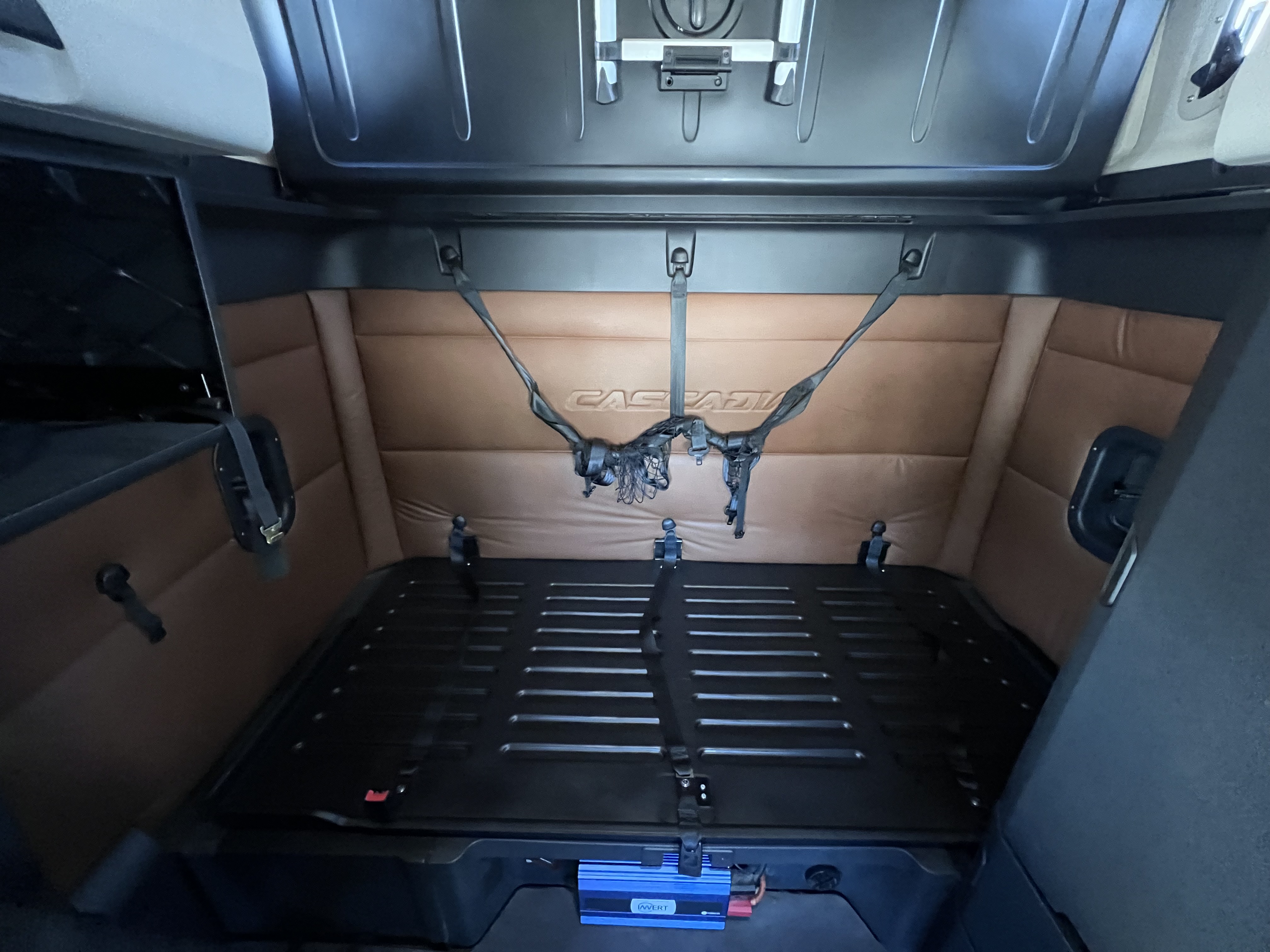 2020 FREIGHTLINER CASCADIA 126SLP - image 20