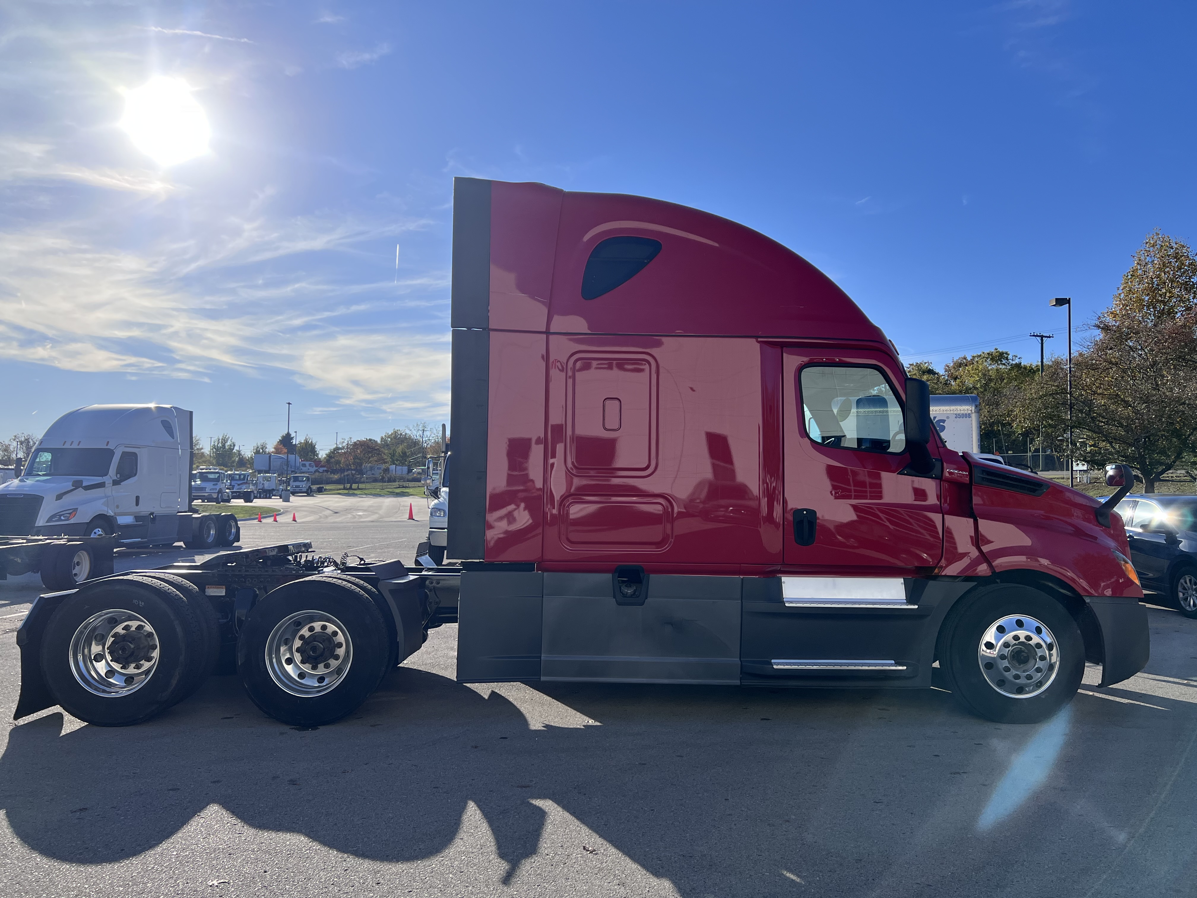 2020 FREIGHTLINER CASCADIA 126SLP - image 7