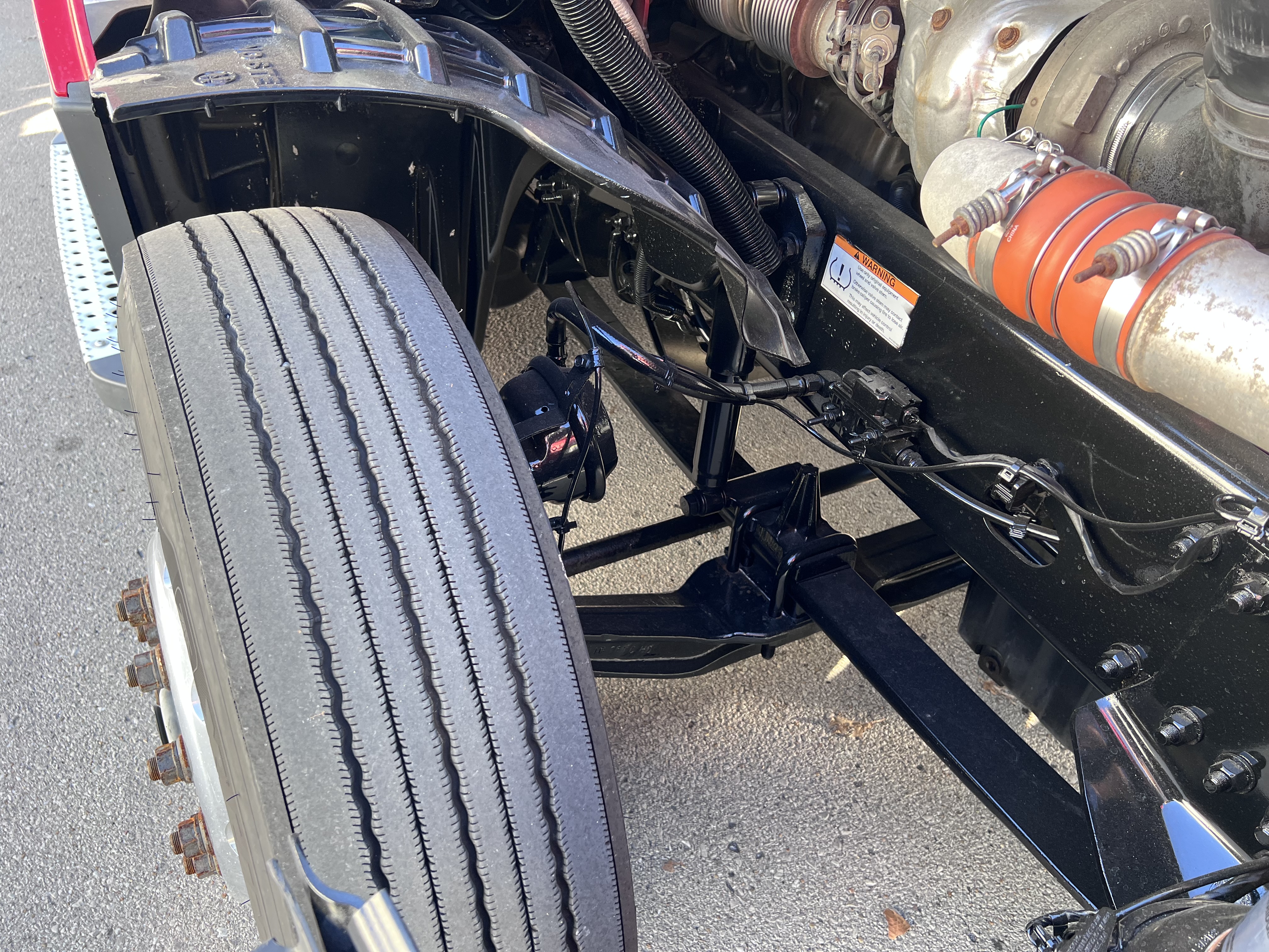 2020 FREIGHTLINER CASCADIA 126SLP - image 11