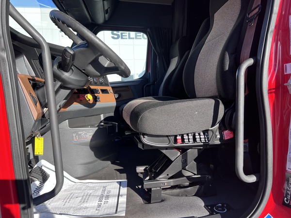 FREIGHTLINER CASCADIA 126SLP 2020