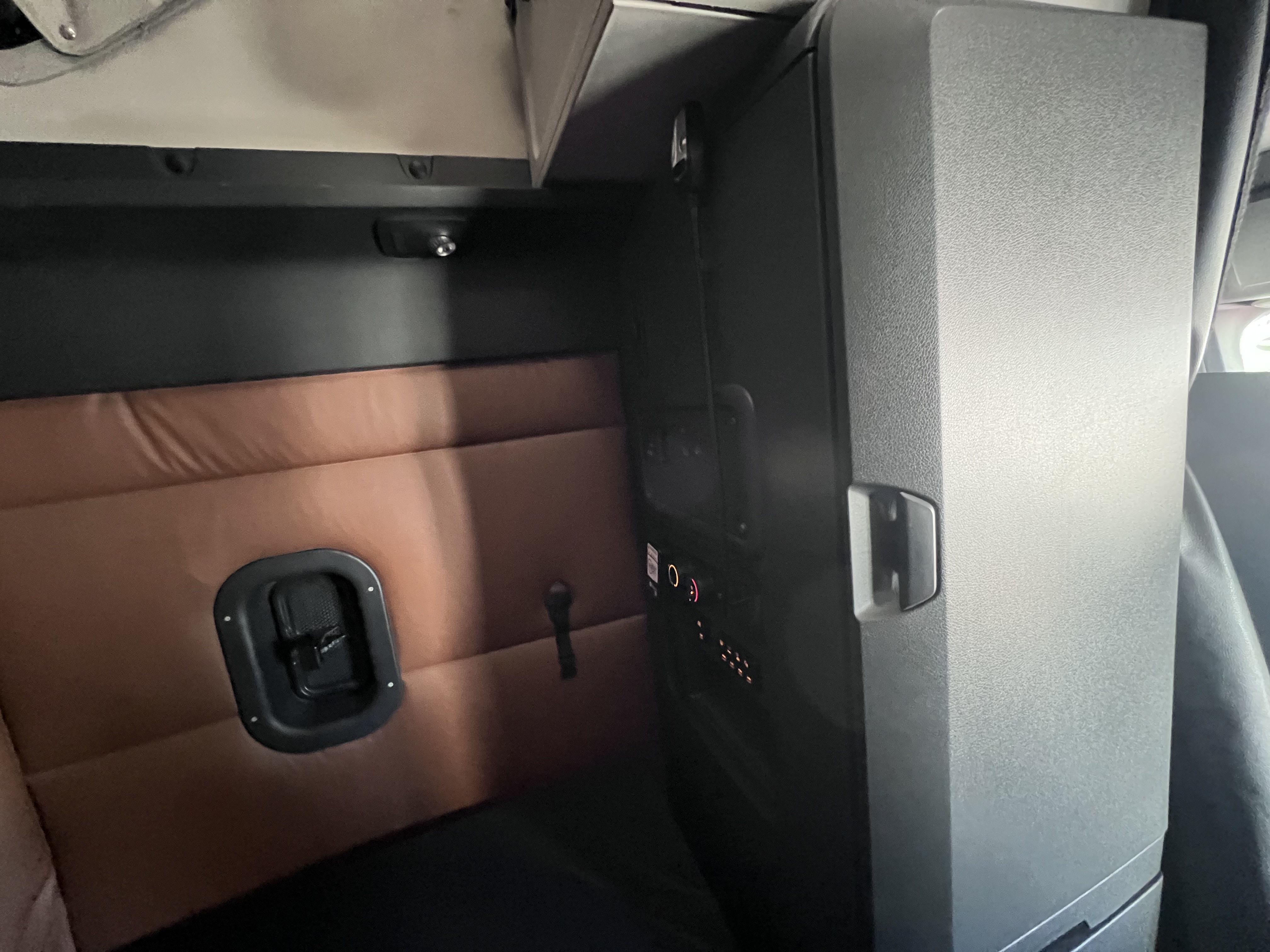 2020 FREIGHTLINER CASCADIA 126SLP - image 24