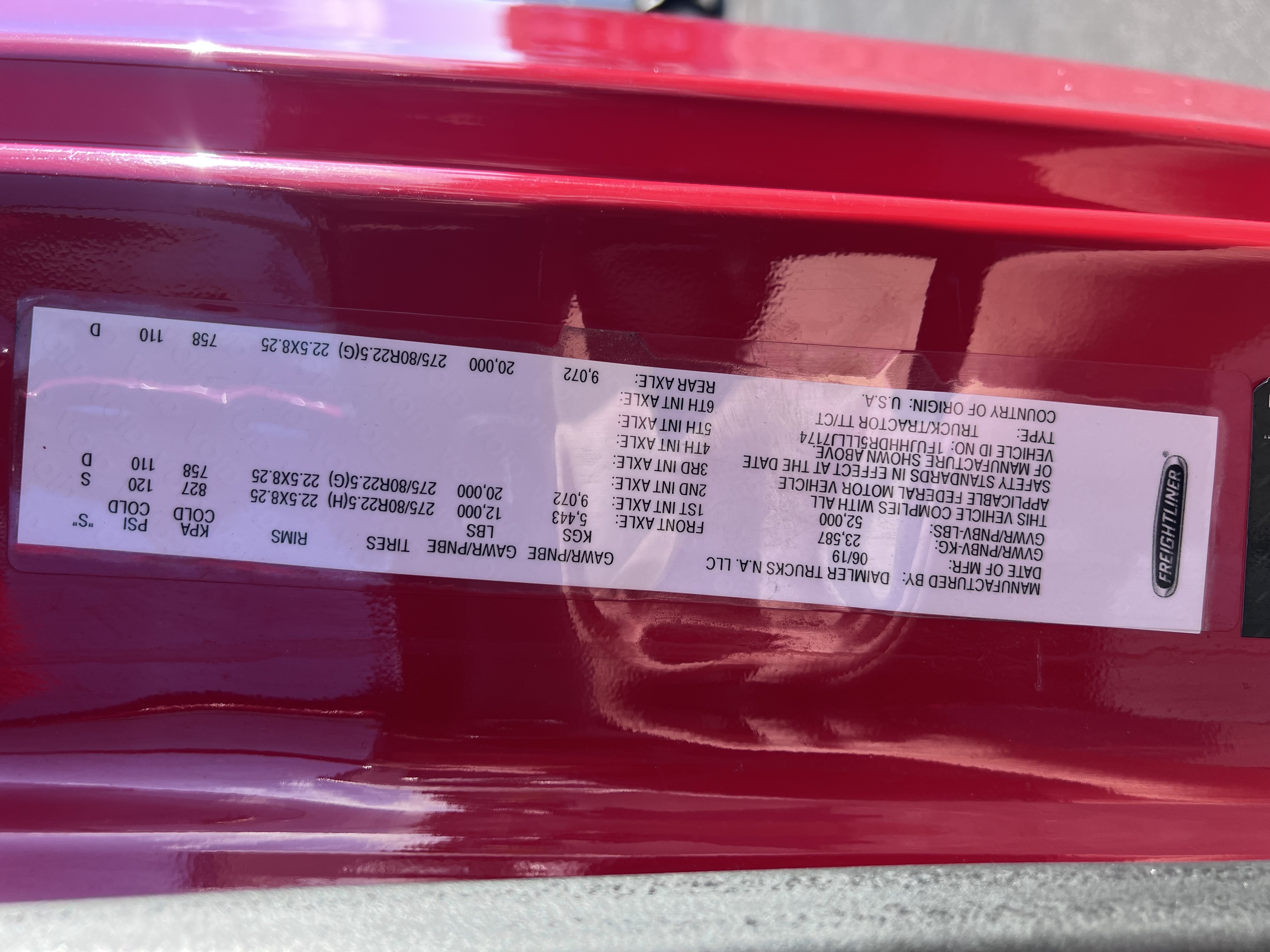 2020 FREIGHTLINER CASCADIA 126SLP - image 27